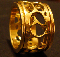 anillo oro amarillo giratorio